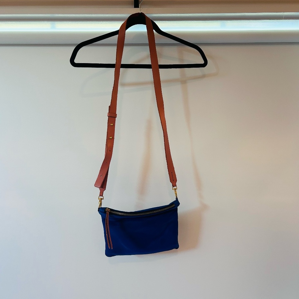 Noonday Crossbody Leather Bag with Extra Strap - Picture 5 of 7